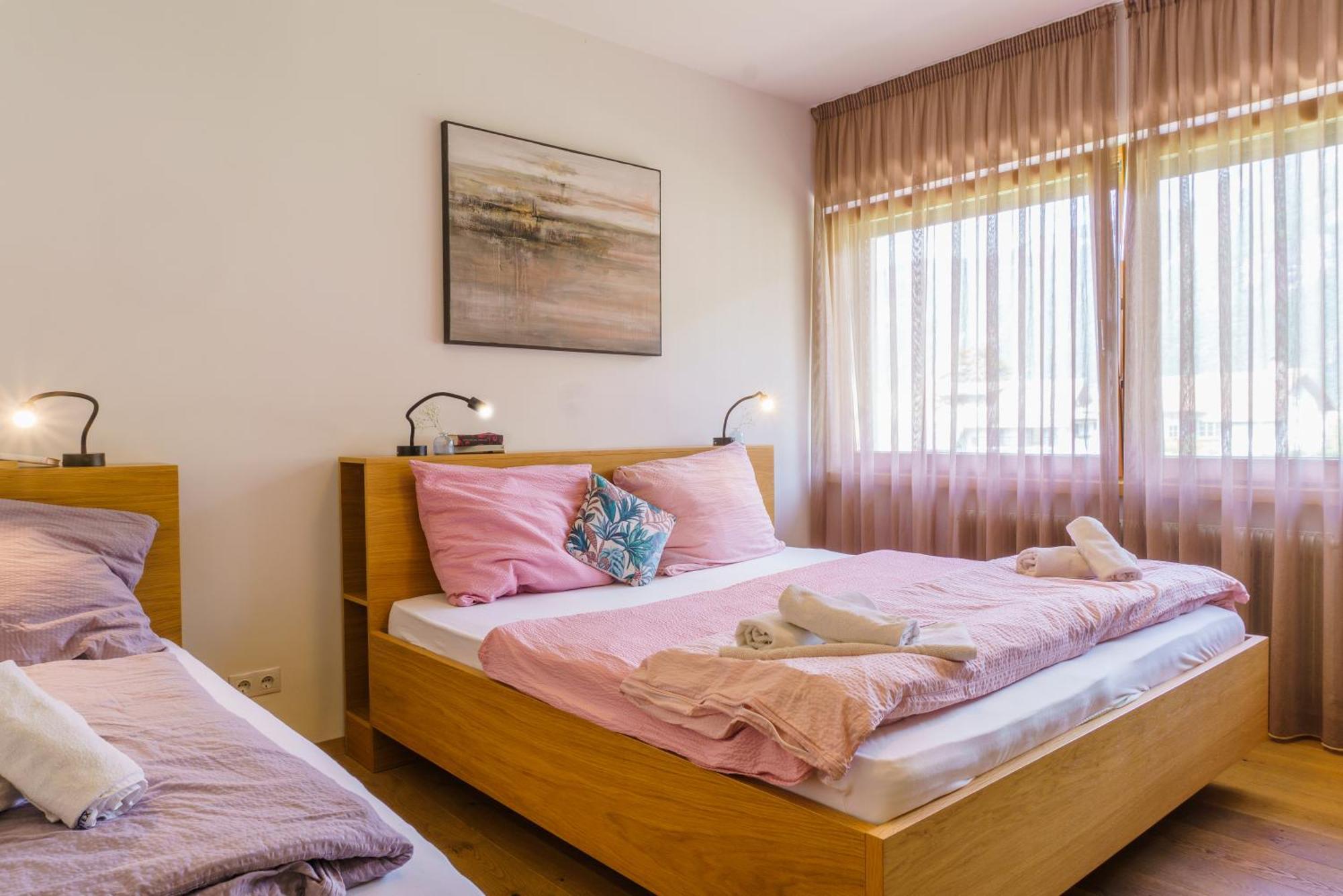 Julias Guesthouse Ora / Auer Eksteriør billede