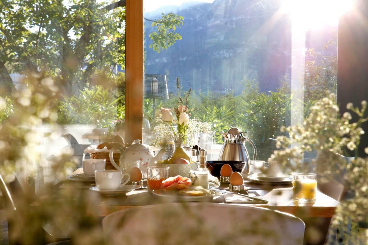 Julias Guesthouse Ora / Auer Eksteriør billede